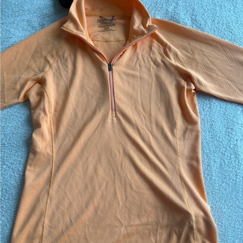 Patagonia Capilene Midweight Zip-Neck Top – Women’s XS – Vivid Apricot